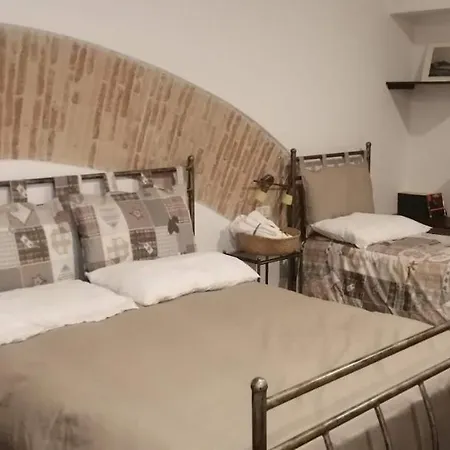La Giuggiola Bed & Breakfast *